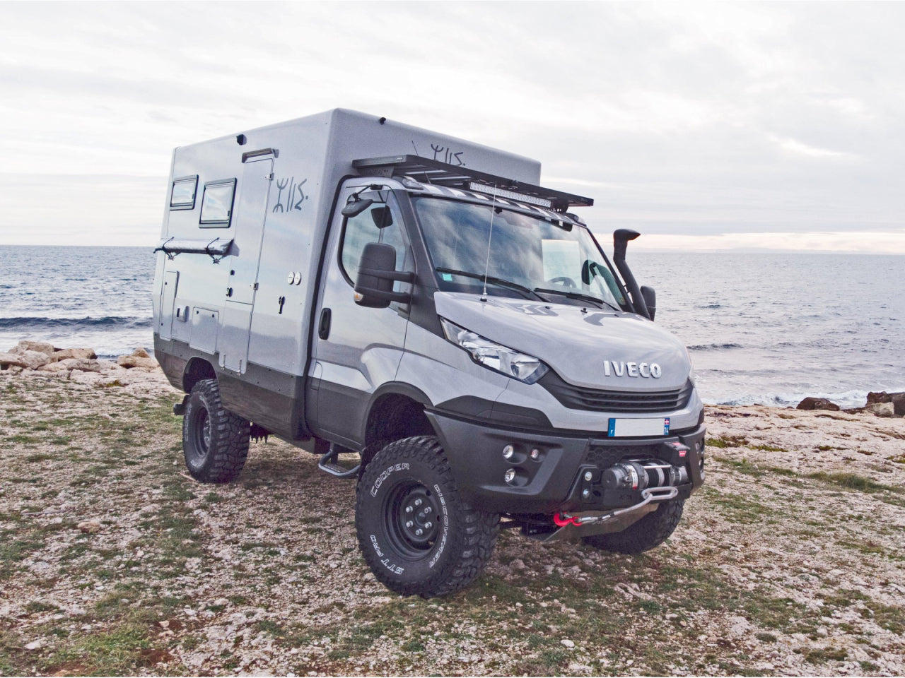 Platine de treuil pour Iveco Daily 4x4 2006-10/2019 N4-Offroad sur Xperts4x4 Accessoires 4x4 Off-Road