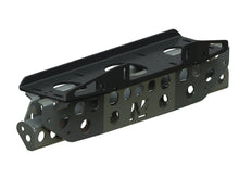 Platine de Treuil Volkswagen Amarok 2010 a 2022 sur Pare-choc d'Origine sur Xperts4x4 Accessoires 4x4 Off-Road