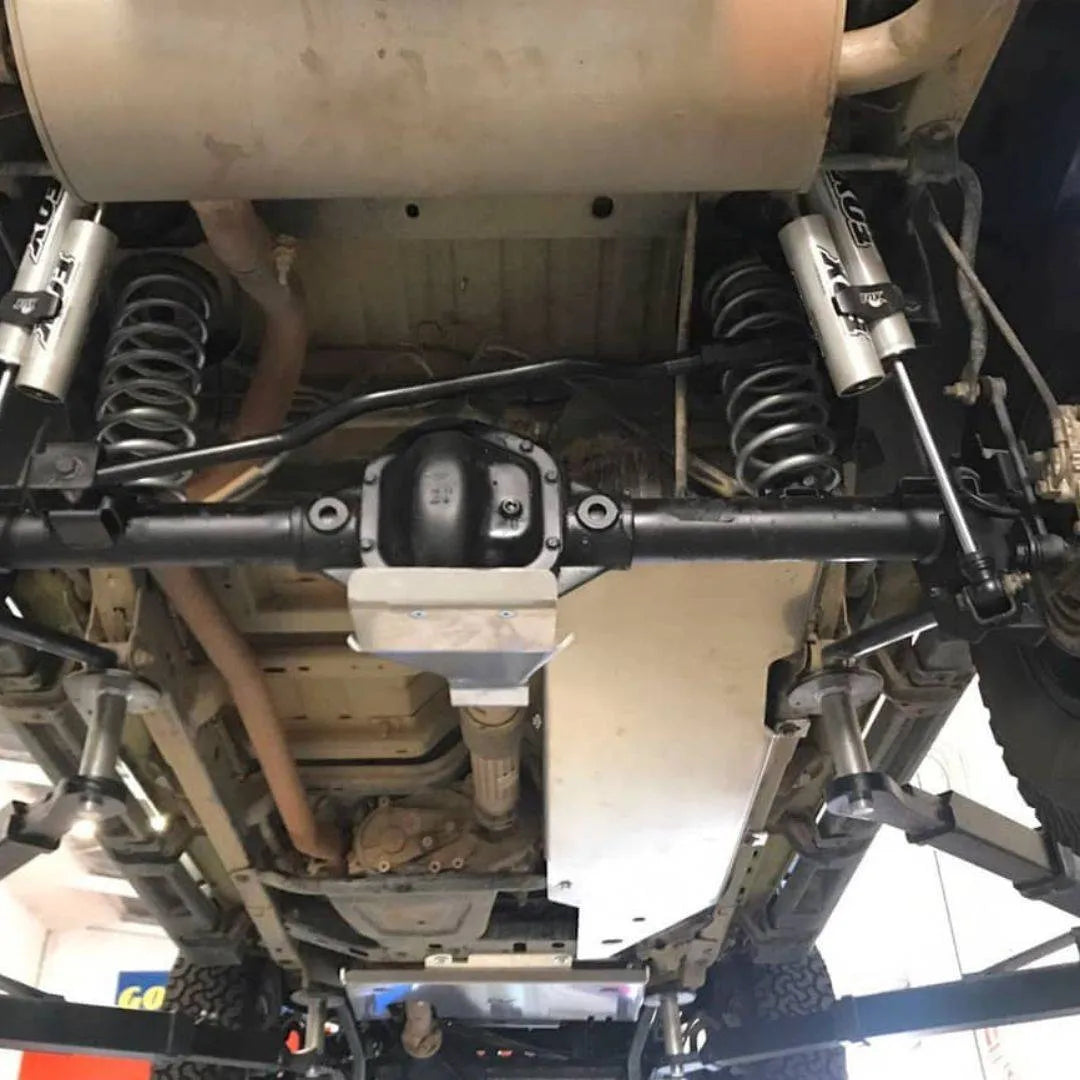 Jeep Wrangler JK & J8 | Protection Almont4wd Reservoir Carburant sur Xperts4x4 Accessoires 4x4 Off-Road