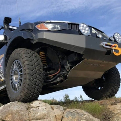 Protection Avant Almont4wd - Mitsubishi L200 - 2005-2015 sur Xperts4x4 Accessoires 4x4 Off-Road