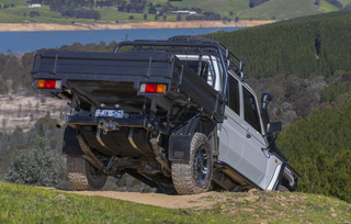 Reservoir ARB Frontier Polymer 180L  Toyota Land Cruiser 79 Series sur Xperts4x4 Accessoires 4x4 Off-Road