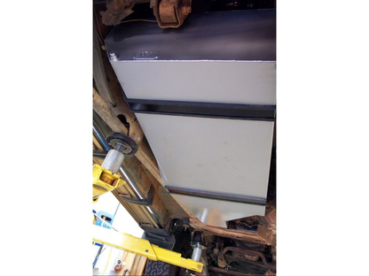 Réservoir de remplacement LRA 140L Toyota Land Cruiser FZJ80 sur Xperts4x4 Accessoires 4x4 Off-Road