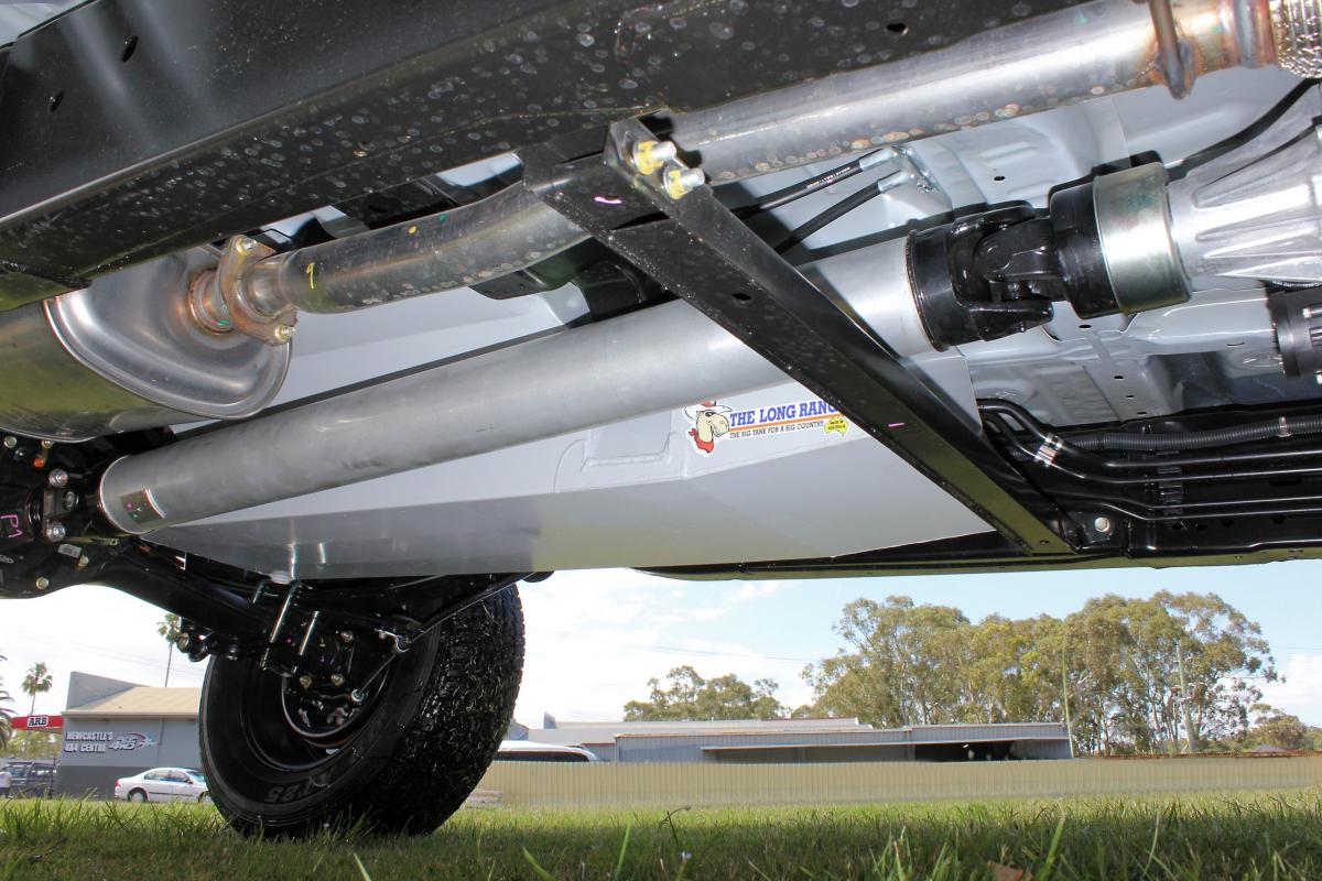 Réservoir Remplacement 128L/143L LongRanger Isuzu D-Max N60 2020+ sur Xperts4x4 Accessoires 4x4 Off-Road