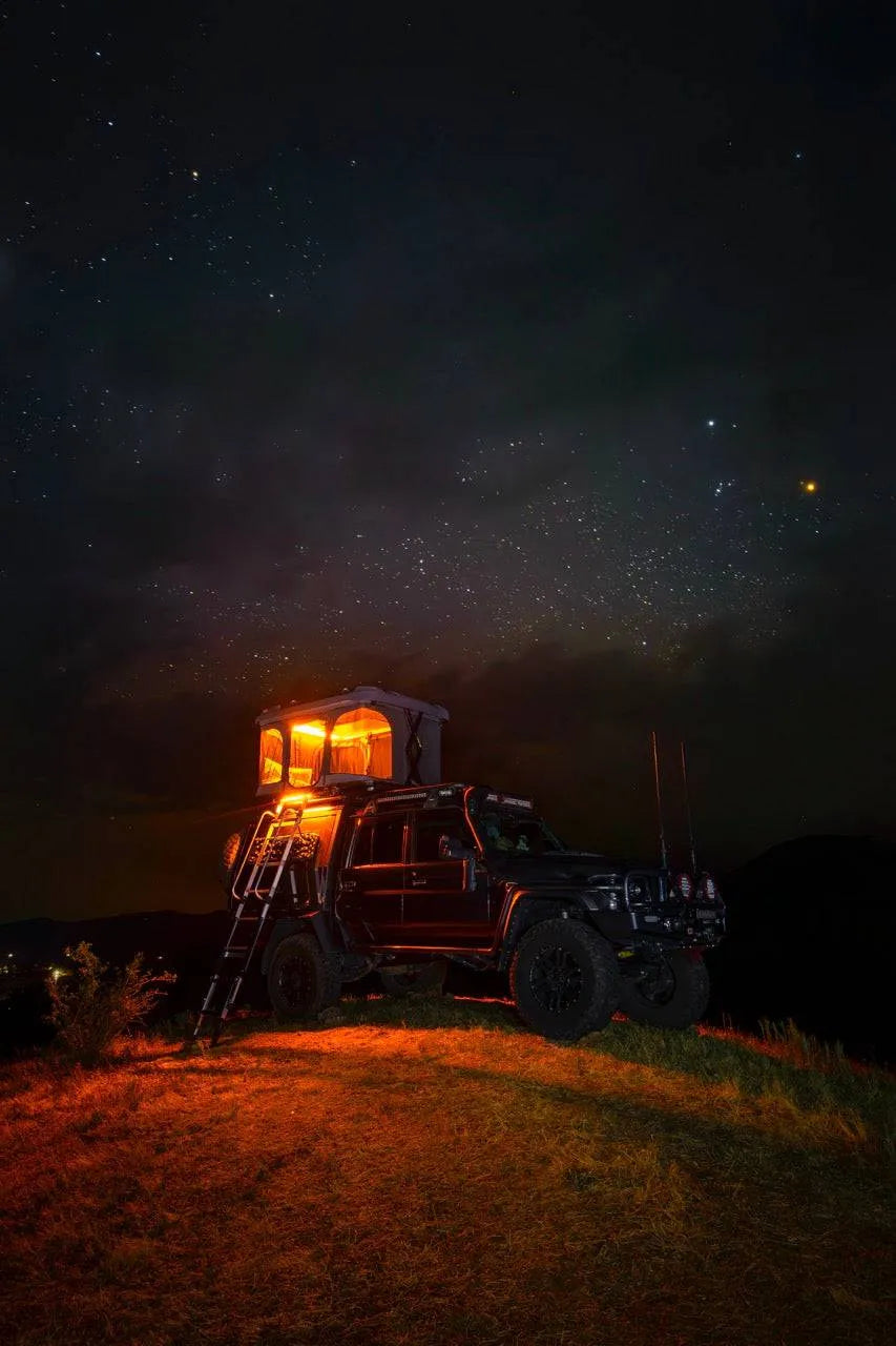 Tente de toit Altitude Electrique | ARB sur Xperts4x4 Accessoires 4x4 Off-Road