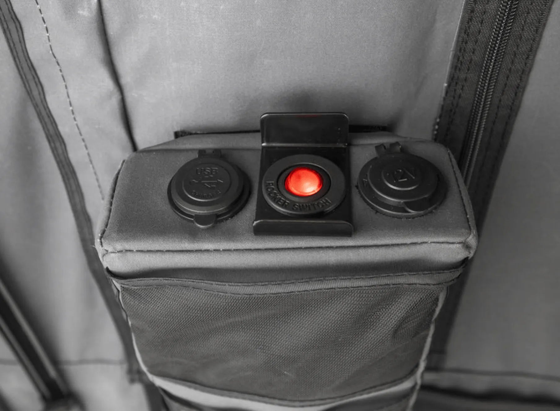 Tente de toit Altitude Electrique | ARB sur Xperts4x4 Accessoires 4x4 Off-Road