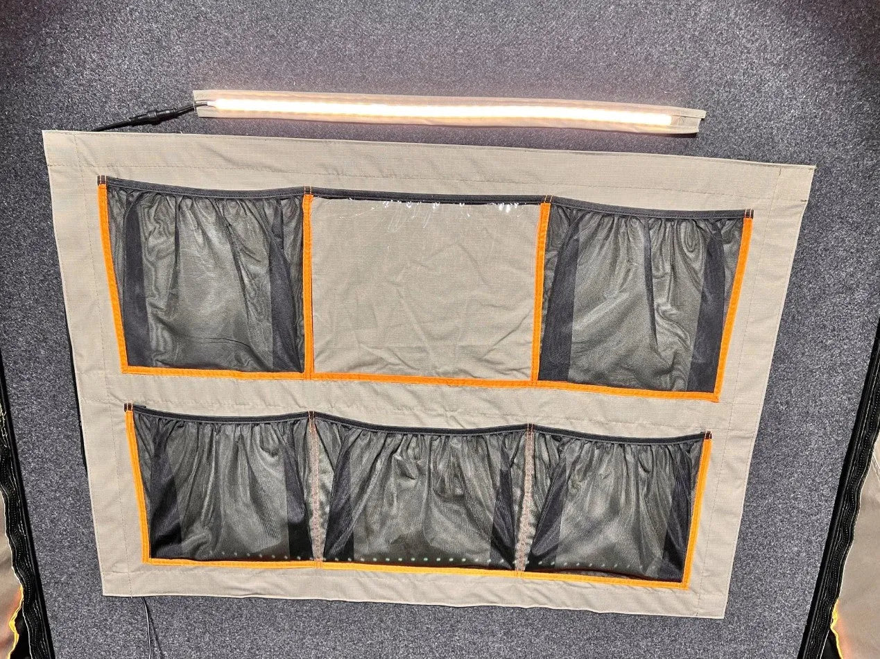 Tente de toit BOSS avec barres de toit | Campboss 4x4 | 2330mm x 1480mm sur Xperts4x4 Accessoires 4x4 Off-Road