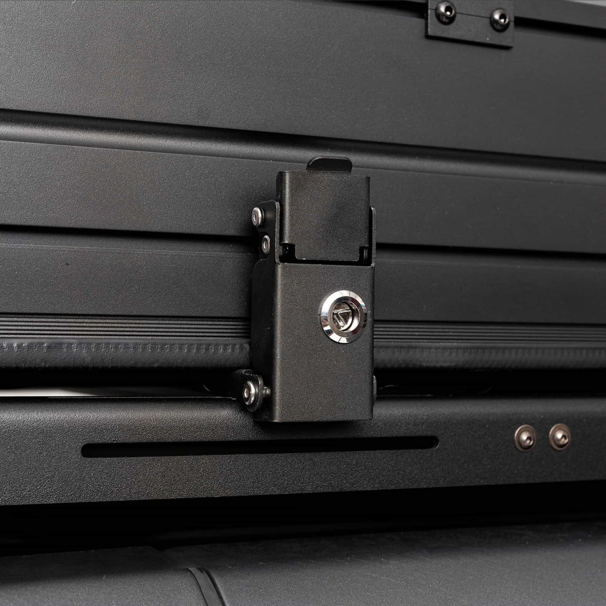 Tente de Toit Expedition M – GO Overland Canada (2-3 Places) sur Xperts4x4 Accessoires 4x4 Off-Road