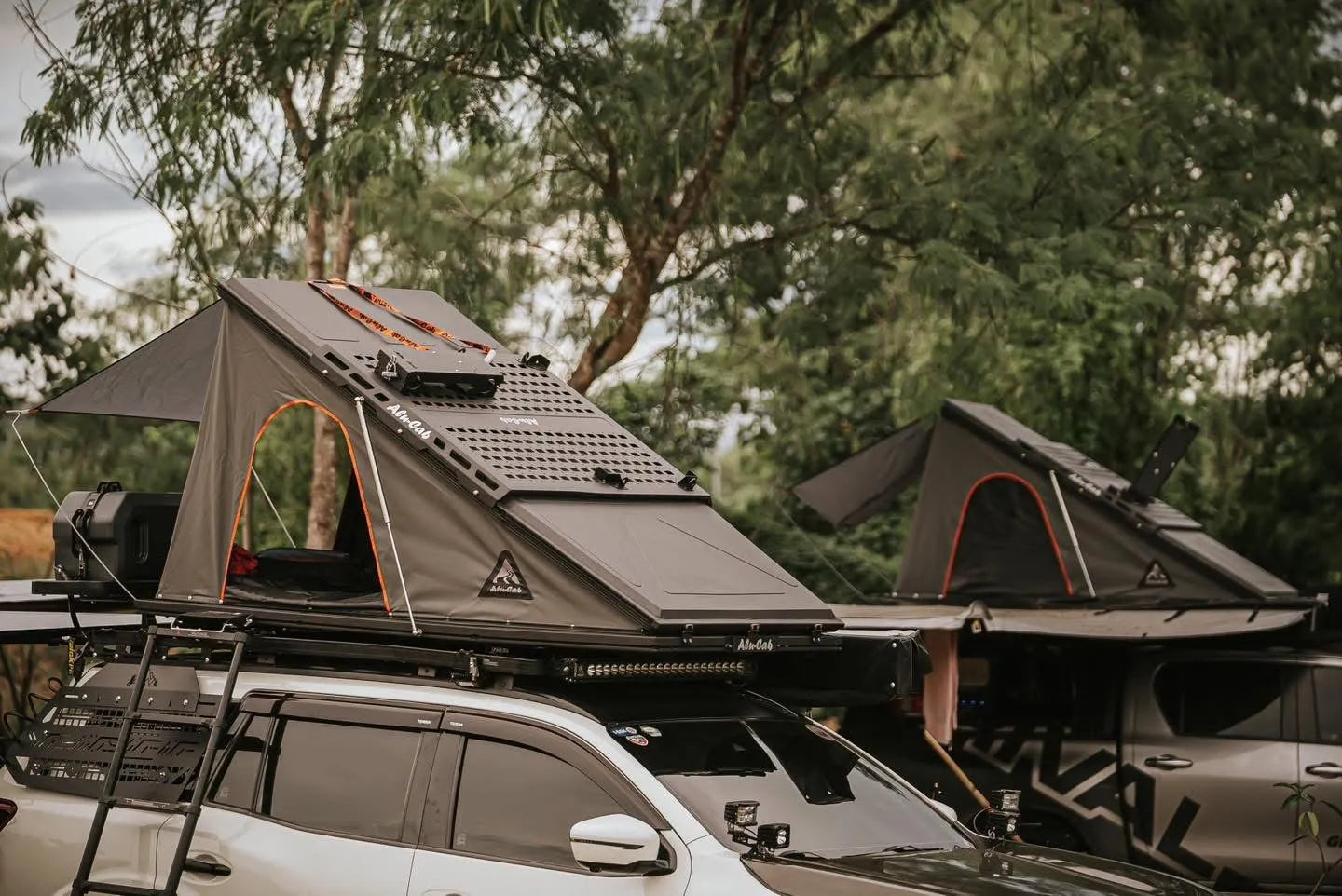 Tente de toit LT-50 Lightweight Alu-Cab | Aluminium sur Xperts4x4 Accessoires 4x4 Off-Road