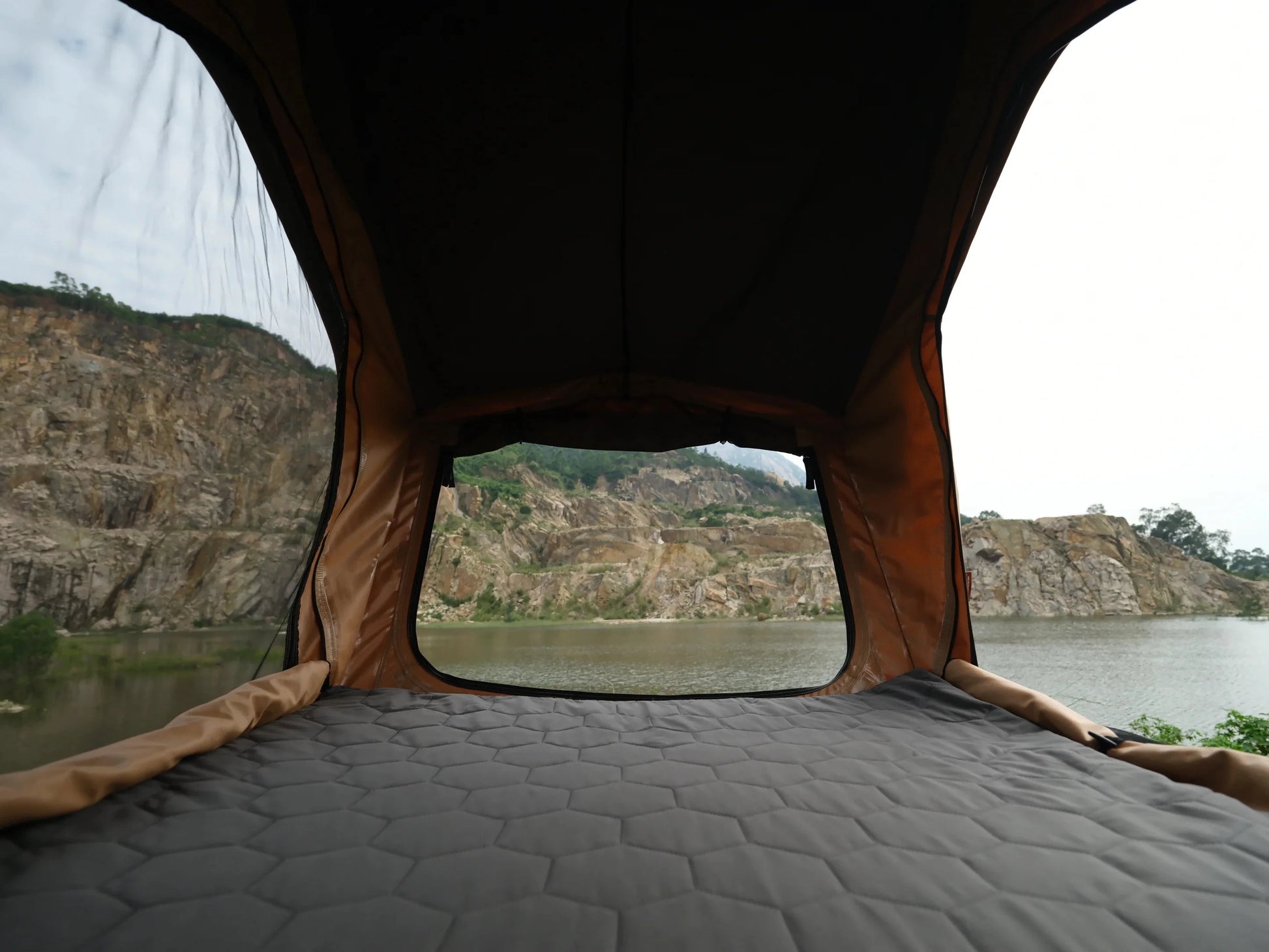 Tente de Toit WildLand | Bush Cruiser 140 V2 | 3 Places sur Xperts4x4 Accessoires 4x4 Off-Road