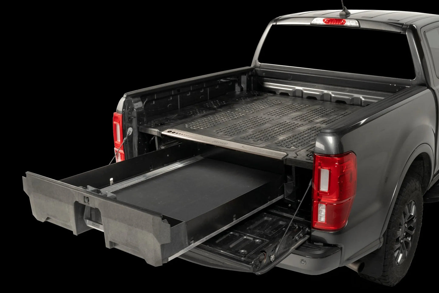 Systeme Tiroirs de Rangement | DECKED | Tiroirs pour Extra Cab sur Xperts4x4 Accessoires 4x4 Off-Road